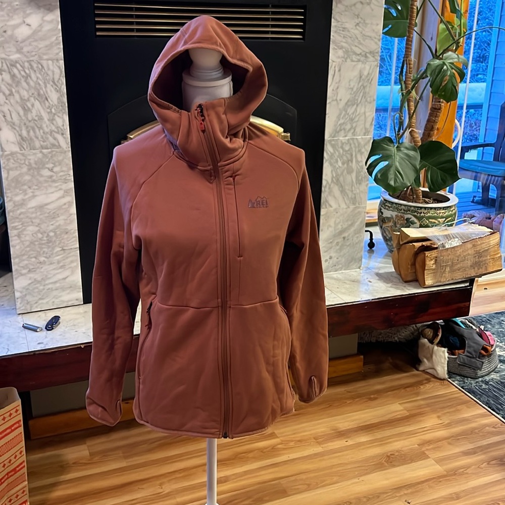 REI Zipup